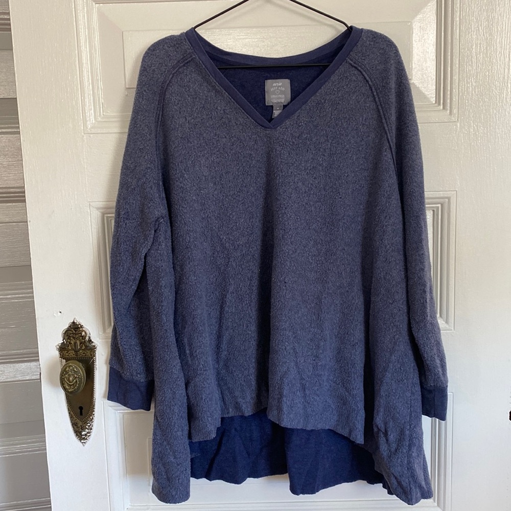 Aerie inside out just add leggings navy sweater